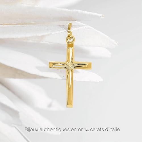 Lucchetta Pendentif croix catholique en or jaune 14 carats – vue 4