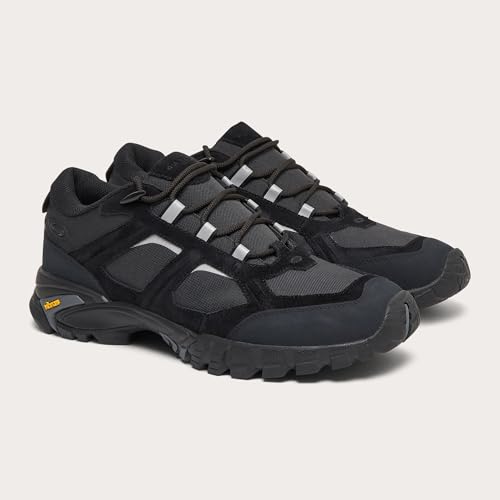 Image of Oakley Men's Sierra Terrain Sneakers