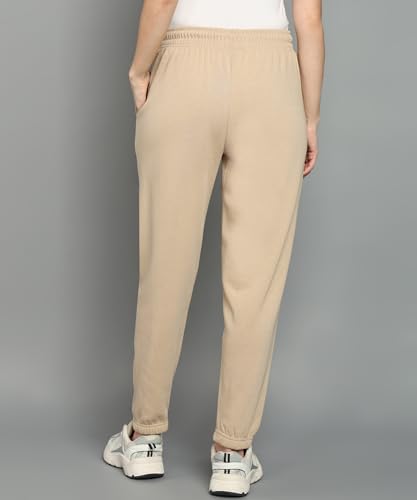 Image of Alan Jones Clothing Women's Regular Fit Mid Rise Fleece Jogger Regular Pants Winterwear
