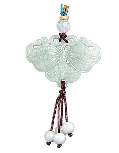 Collier en jadéite pour femme, le pendentif idéal sur un pull en maille