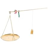 Artisanat traditionnel : présente une balance en cuivre au style rétro, fabriquée à la main, incarnant l'essence des anciens instruments de pesage chinois