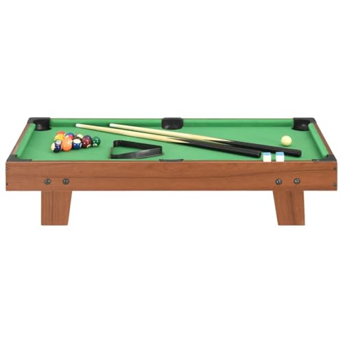 Quando non in uso, potrete semplicemente riporlo in un angolo e non occuperà molto spazio.Questo divertente set include 1 tavolo da biliardo, 1 rastrelliera triangolare, 16 palline, 2 stecche e 2 gessetti da biliardo.Colore: Marrone e verde.