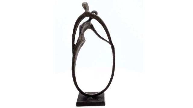 Escultura de Bronce Danya B Círculo de Amor miniatura 6