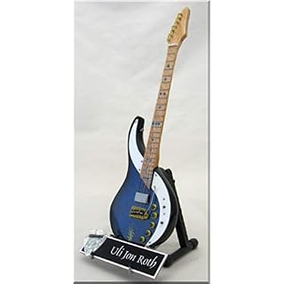 ULI JON ROTH Guitare Miniature avec médiator SKY SCORPIONS - Les Beatles, Paul McCartney, John Lennon, RIngo Starr, George Harrison ULI JON ROTH Guitare Miniature avec médiator SKY SCORPIONS – Image 2