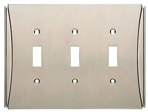 Plaque murale standard triple Brainerd pour cacher les défauts mur