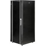 La puerta frontal es de cristal templado de 4mm con normativa EN 12150-1. La trasera es metálica para mejor ventilación del interior. Ambas incorporan llave de seguridad.