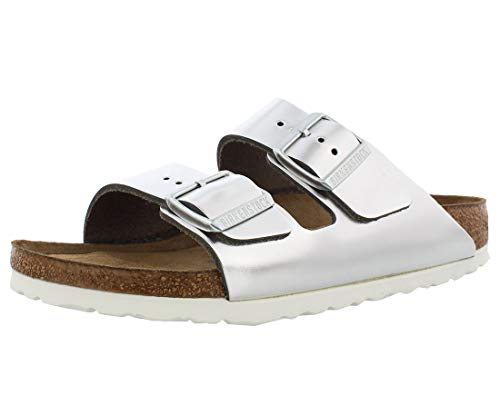 Birkenstock (ビルケンシュトック) 男女兼用 アリゾナ ソフトフットベッドサンダル - ナロー幅, メタリックシルバー, 10-10.5