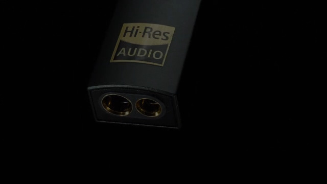 Image of iFi Audio Go Link Max - Portable Headphone Amp /DAC Dongle USB-C to 3.5 /4.4mm - Plug and Play Hi-res Audio with Dynamic Range Enhancement - PCM 384kHz /DSD256