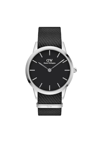 Disegnati in Svezia, gli orologi Daniel Wellington presentano uno stile scandinavo minimalista e sono il regalo perfetto o l'accessorio personale per ogni occasione.