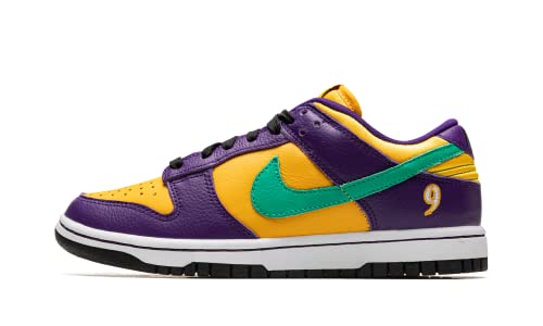 Image of Nike Dunk Low SE Women's Trainers