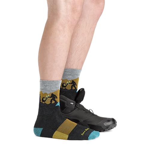 Image of Darn Tough Men's Close Encounters Micro Crew Midweight with Cushion Sock (Style 5014) -