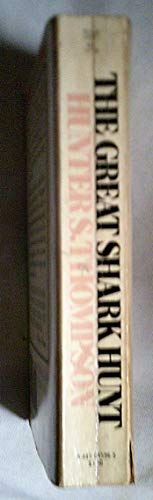 The Great Shark Hunt: Strange Tales from a Stra... 0445045965 Book Cover