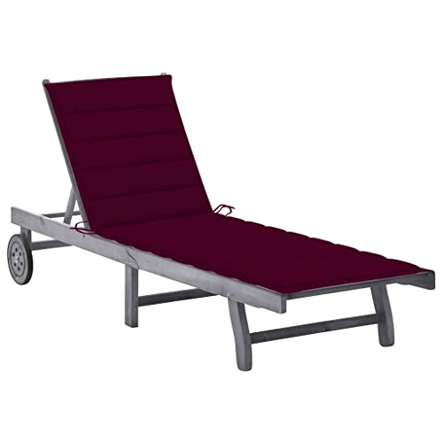 Wynira Tumbona de jardín de madera maciza de acacia con acabado gris, respaldo ajustable y reposapiés, incluye cojín rojo vino, plegable con ruedas para balcón, terraza, piscina