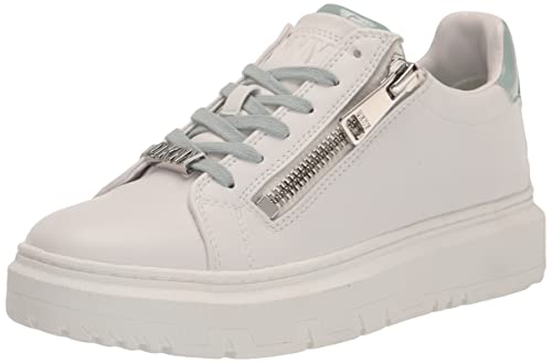 Basket DKNY Femme en Sauge Blanche, la chaussure idéale pour vos sorties en ville