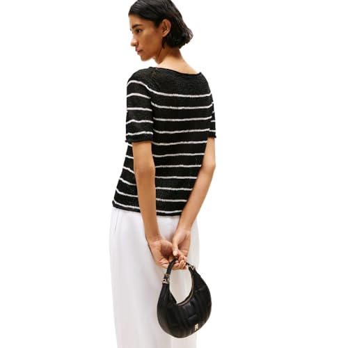 Tommy Hilfiger Quilted Crescent Shoulder Bag with Adjustable and Removable Crossbody Strap2