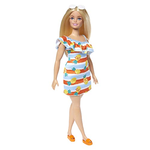 Barbie Série Aime l’Océan avec Cheveux blonds, poupée en Plastique recyclé, vêtements d’été et Accessoires Jouet Enfant, Dès 3 Ans, HLP92