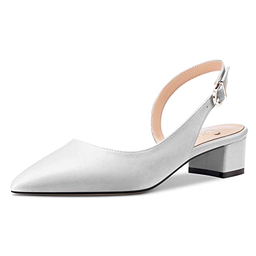 Escarpins slingback finis les talons instables grâce au petit talon bloc argenté Castamere