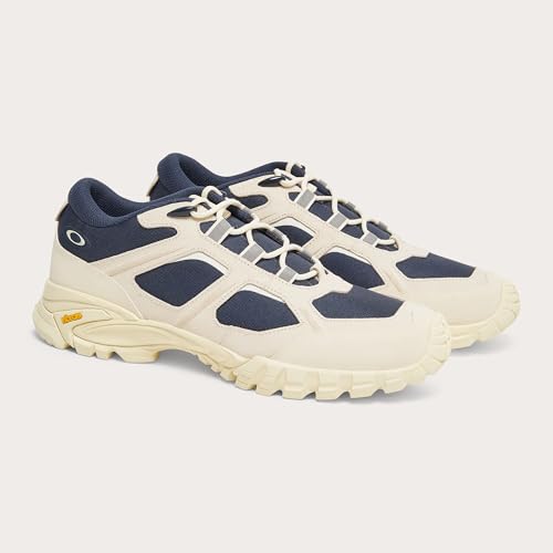 Image of Oakley Men's Sierra Terrain Sneakers