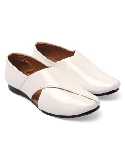 Image of SIYA Cross Strap Peshawari Juti Shoes for Boys