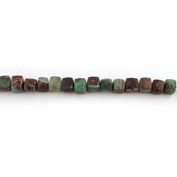 Chrysoprase bio cubes facettés LKBEADS perles boîte 8mm-11mm briolettes fil SB808