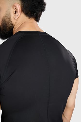 Image of FUAARK Men Solid Round Neck Slim Fit Tshirt