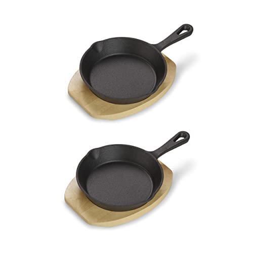 ECHTWERK Servierpfannen Set aus Gusseisen, Servierpfännchen, Mini Pfännchen mit Servierbrett, Kleine Grillpfanne, Bereits eingebrannt, Für Backöfen, Grill und BBQ geeignet, Ideal zum Servieren, 2tlg
