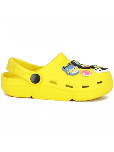 Image of Bata Unisex Pull On Clogs