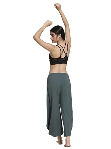 Image of Silvertraq Women's Padded Moto Crop Tee