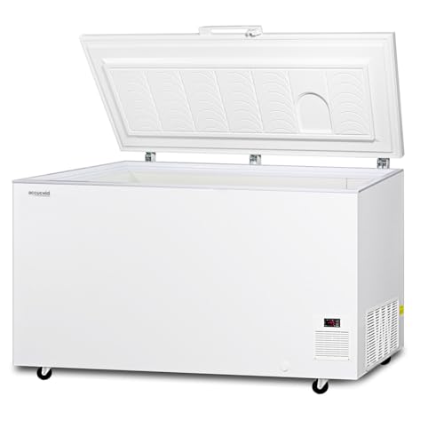 Summit EL51LT Chest Freezer, White on Fridge.com