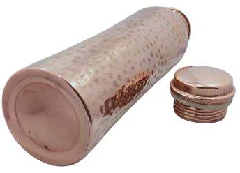Buvez plus de bouteille d'eau en cuivre pour atteindre vos objectifs