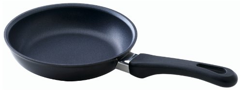 Fissler special snack / Aluminium-Pfanne (Ø 16 cm) beschichtete Bratpfanne, kleine Universalpfanne, Minipfanne für Nüsse, Spiegeleier, Bacon, Blinis – ideal für Glaskeramik-Kochfelder
