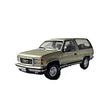 Das Erscheinen des statischen Automodells wird nach einem Sportwagen modelliert, wodurch die High-End-Sportleistung hervorgehoben wird. Die Körperlinien sind glatt und angespannt und verleihen ein Gefühl von Dynamik und Geschwindigkeit. Als Sammelwagenmodell macht es sein einzigartiges Aussehensdesign zu einem Schwerpunkt in der CAR -Modellsammlung und befriedigt Ihre Liebe zu Luxussportwagen.