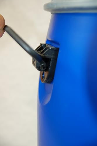 plasteo® 60 Liter Deckelfass Weithalsfass mit Spannverschluss | Futtertonne | Universalfass | Lagerfass | Campingfass | Transportfass | Regenfass | Stapelbar | IKG Gütezeichen | Blau