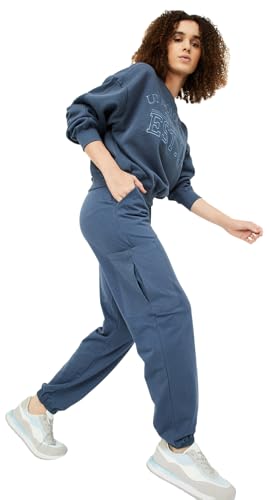Image of Max Plus Size Women Solid Athleisure Cargo Joggers