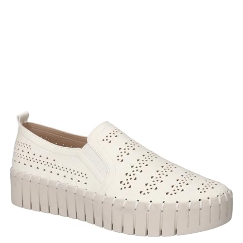 Easy Street Women's Peppy Sneaker - Main Image