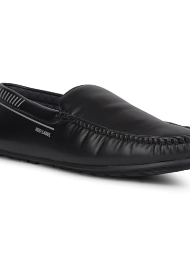 Image of Bata Men Pull On Loafers