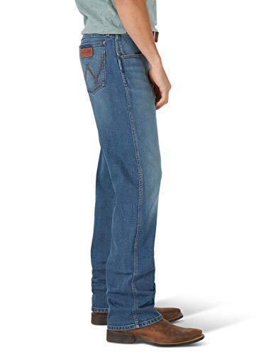 Image of Wrangler Men's Retro Slim Fit Straight Leg Jean