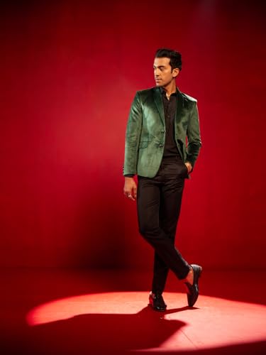 Image of VASTRAMAY mens VASTRAMAY Men's Green Velvet Blazer VSHRMCT025GN 42