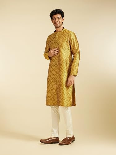 Image of DIWAS by MANYAVAR Men Kurta