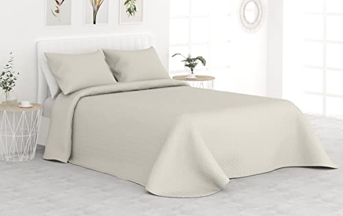 Liniva Home Colcha Bouti Termosellada para Verano y Entretiempo. 100% Microfibra - Modelo Mallorca. Colcha Cubre Cama Multiusos. Incluye una Funda de cojín. Cama 80/90 cm - 180x265cm Beige