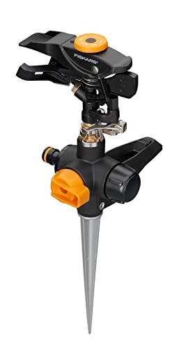 Fiskars pulsating sprinkler with ground spike, with on/off valve, universal size, Ø 26 m range, black/orange, 1027029