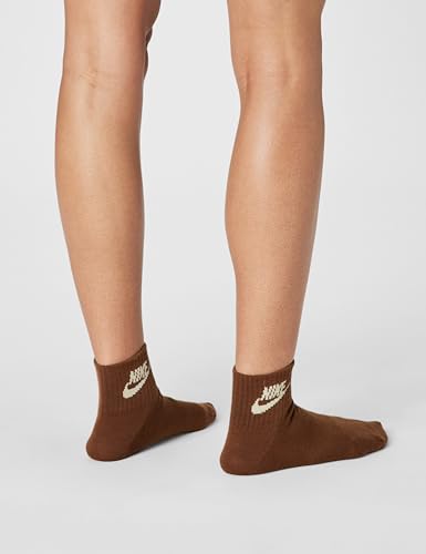 Image of Nike Unisex Adult Sportswear Dri-FIT Everyday Essential Ankle Socks (3-Pack) | Mens and Womens