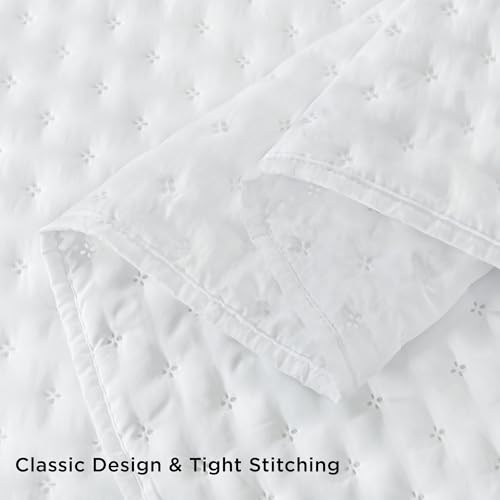 Image of Andency White Queen Size Quilt Bedding Set (90x96 Inch), 3 Pieces Soft Lightweight Bedspread Coverlet, Terracotta Boho Summer Quilt, 2 Pillow Shams