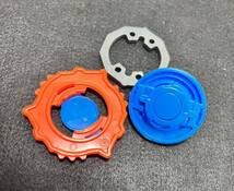 Amazon.co.jp: トライゲータ 爆転シュートベイ ブレード ランダム