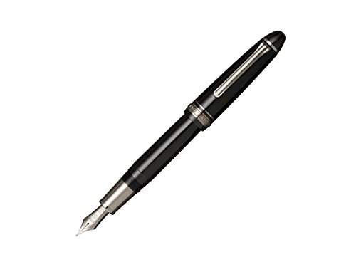 Stylo plume Sailor Profit extra-fine noir fini les ratures sur papier