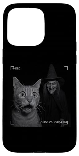 Funny Cat On Security Camera With Witch Halloween X}zP[X iPhone 15 Pro Max p