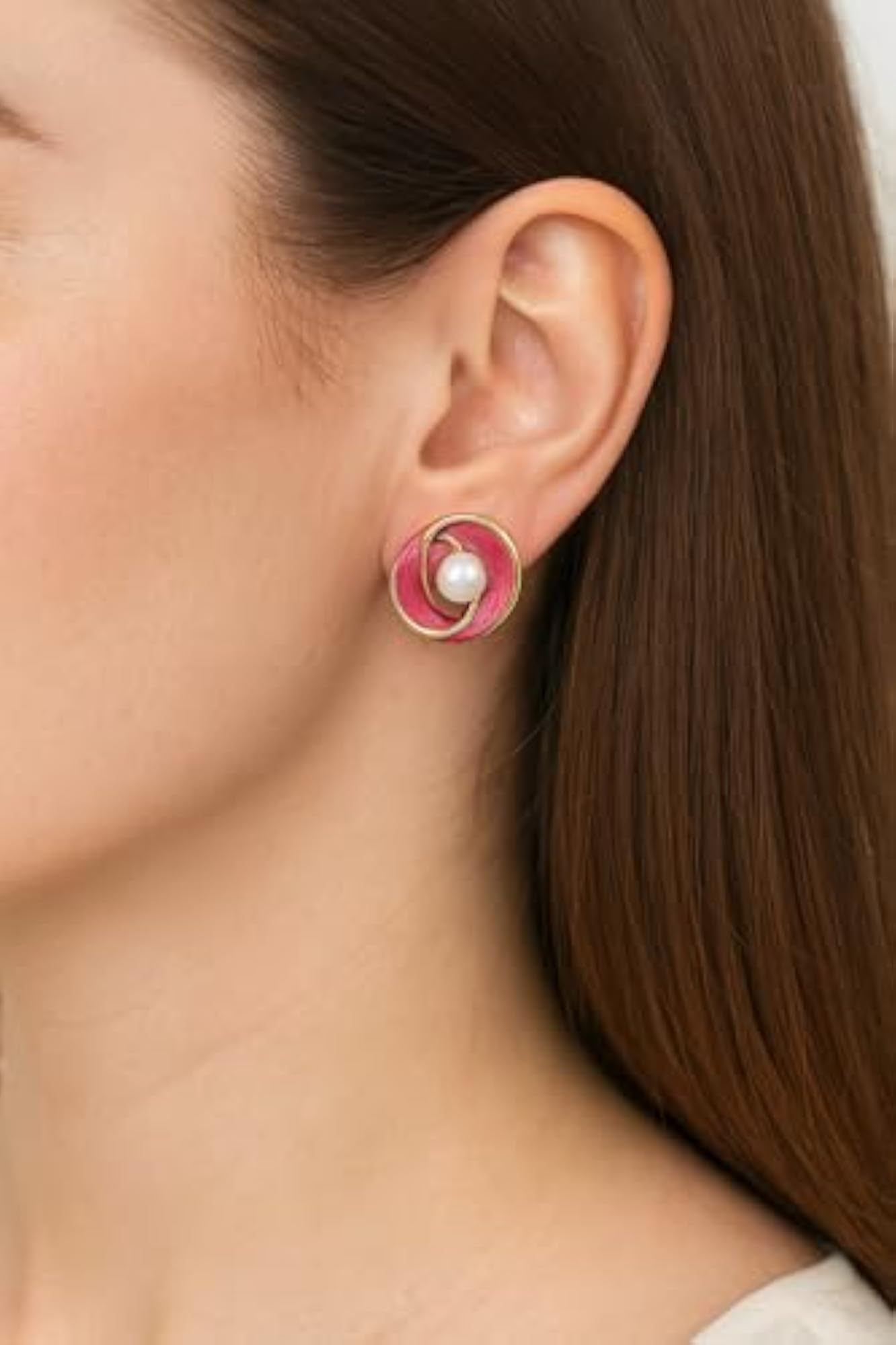 Delicate Circle Design White Coloured Stud Earrings