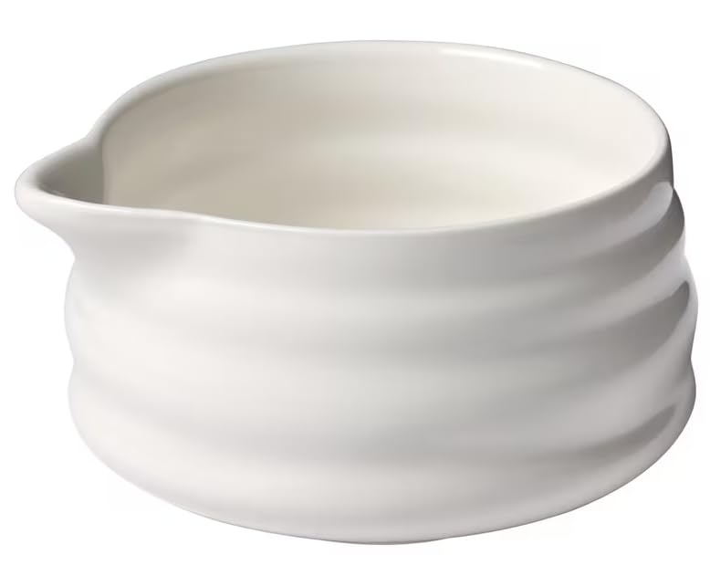 BlendWell Ceramic Matcha Bowl with Spout White Chawan Mixing Bowl for Whisking and Pouring Matcha tea