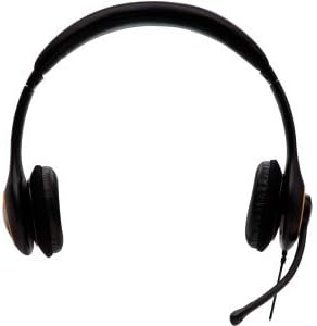 Close-up of V7 Deluxe USB Stereo Headset in-line controls