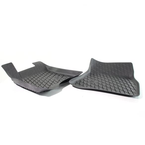 Coques Mercedes EQA H243 en caoutchouc noir protégeant efficacement votre habitacle - 4